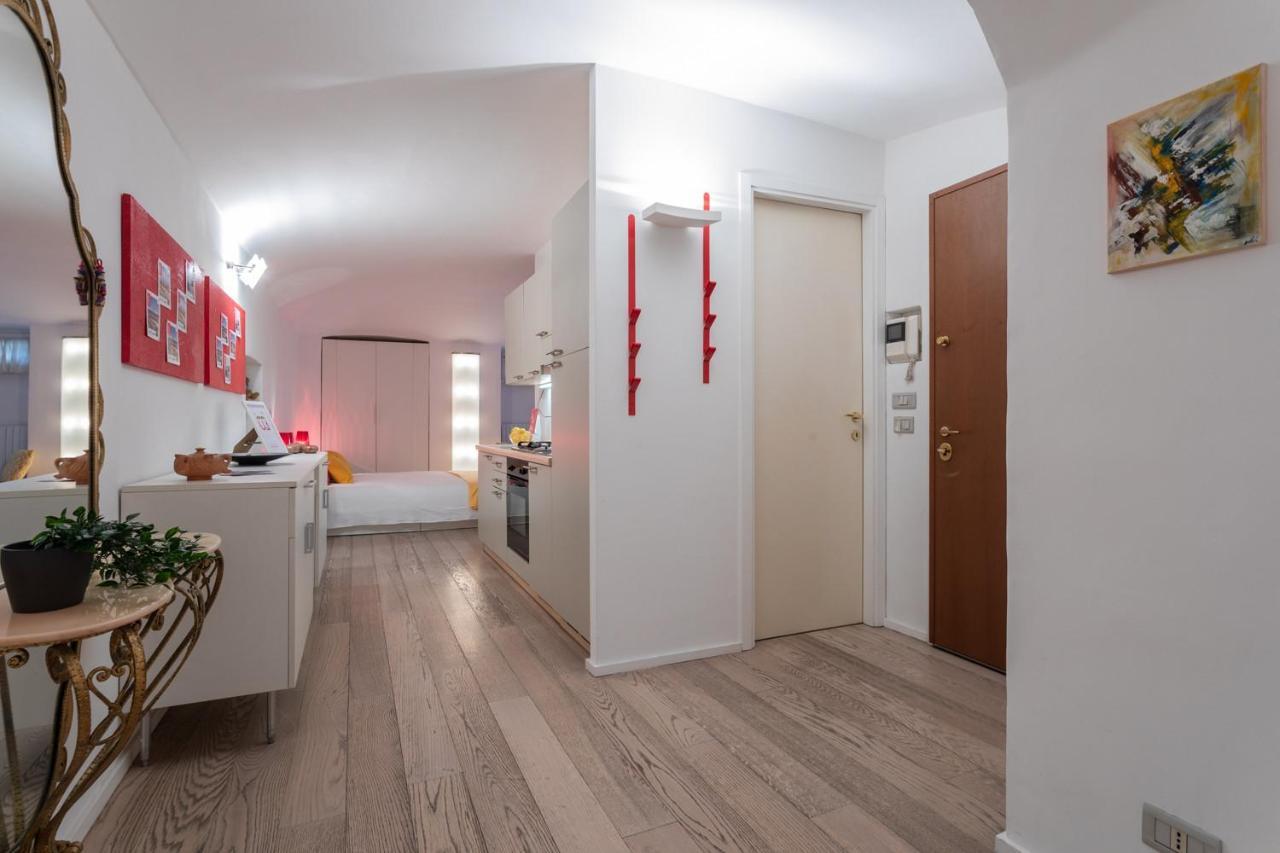 Apartamento Red Near Porta Nuova By Wonderful Italy